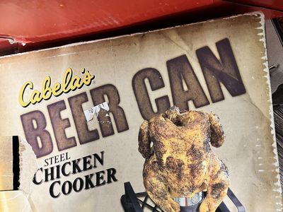 Beer can chicken cooker