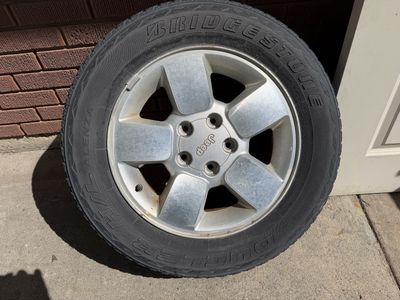 2001 Jeep Grand Cheeokee Tire And Wheel