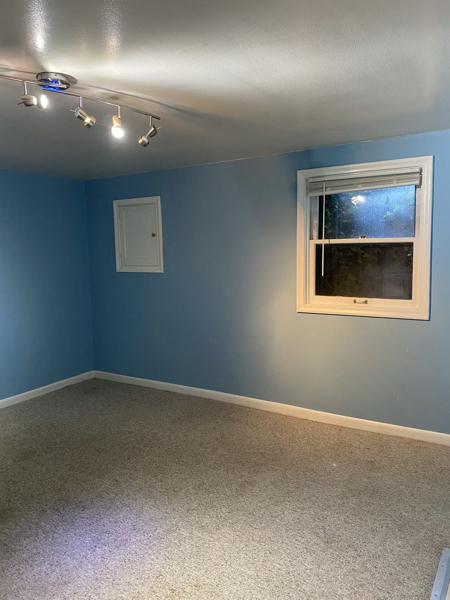 Main image 4