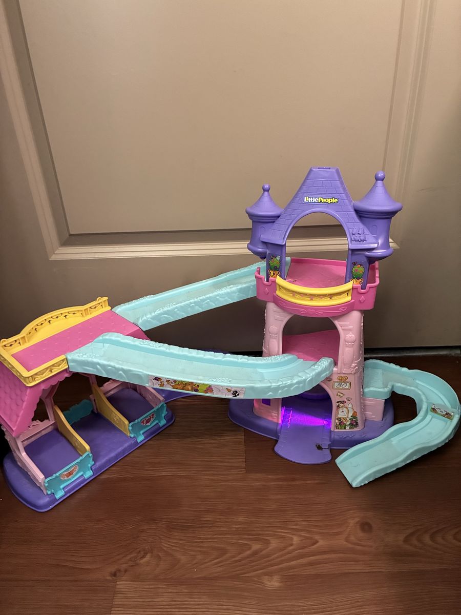 Fisher Price Little People Klip Klop Castle