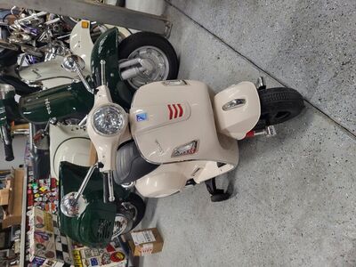 Piaggio Vespa electric kids scooter