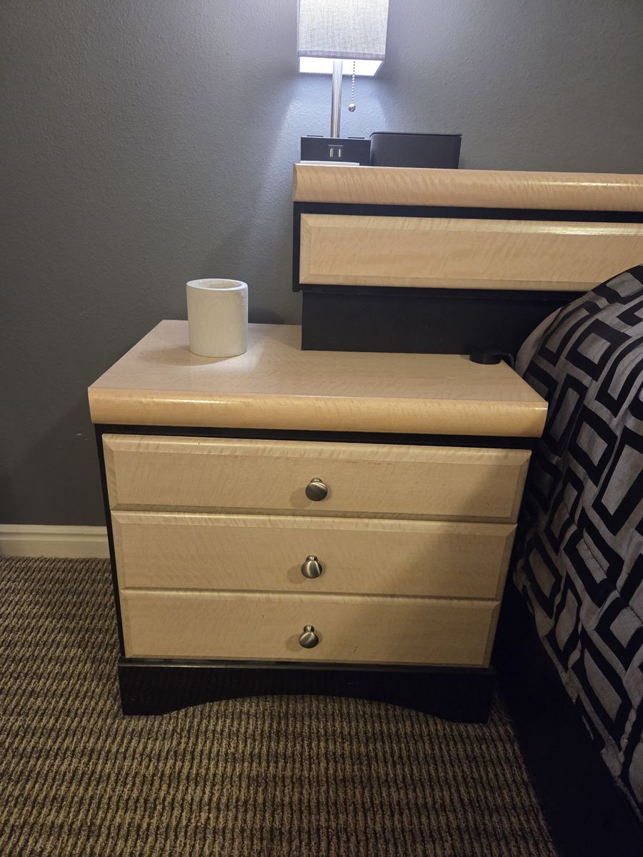 King size bedroom set