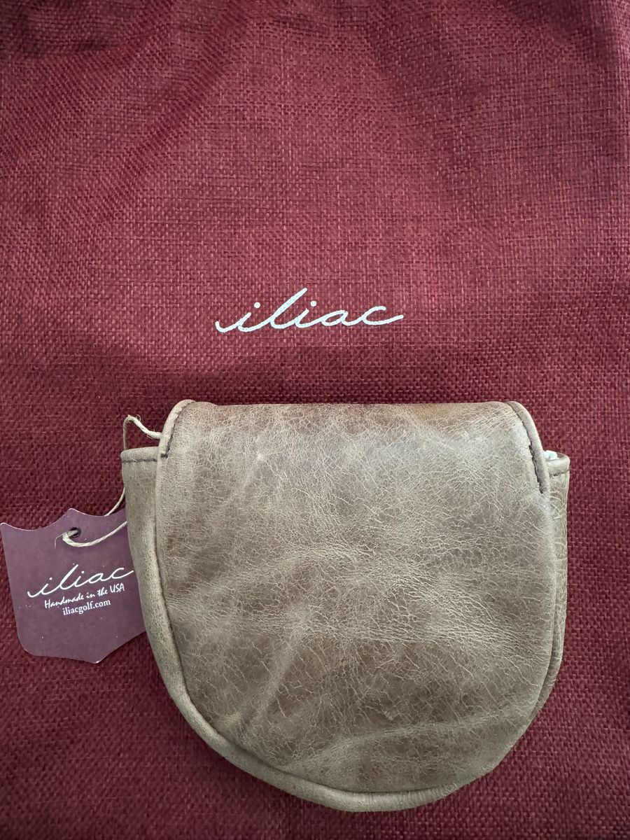 Iliac Golf LAB DF3 Leather Putter Cover