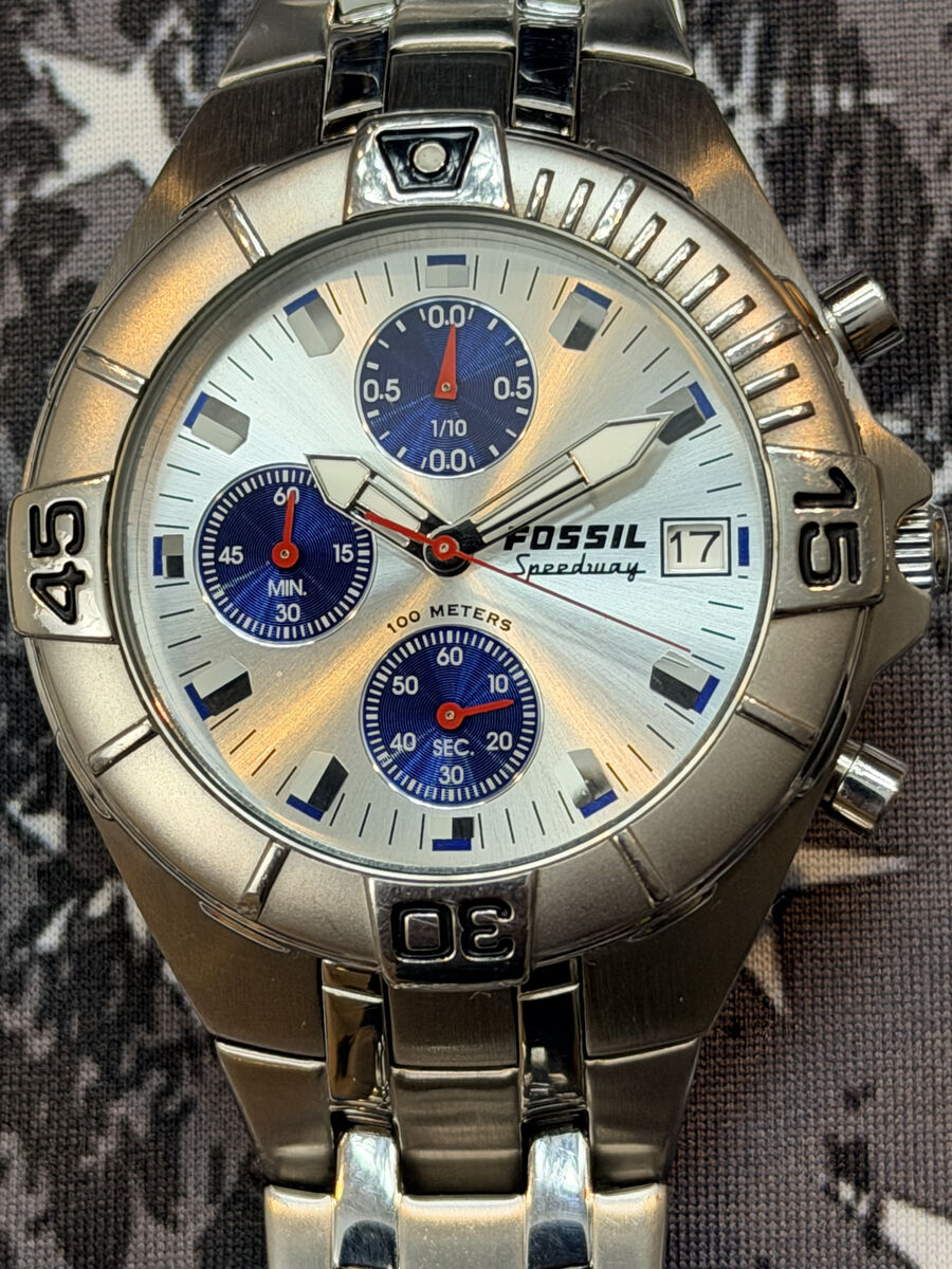 Fossil Men’s Chronograph – Stainless on Bracelet