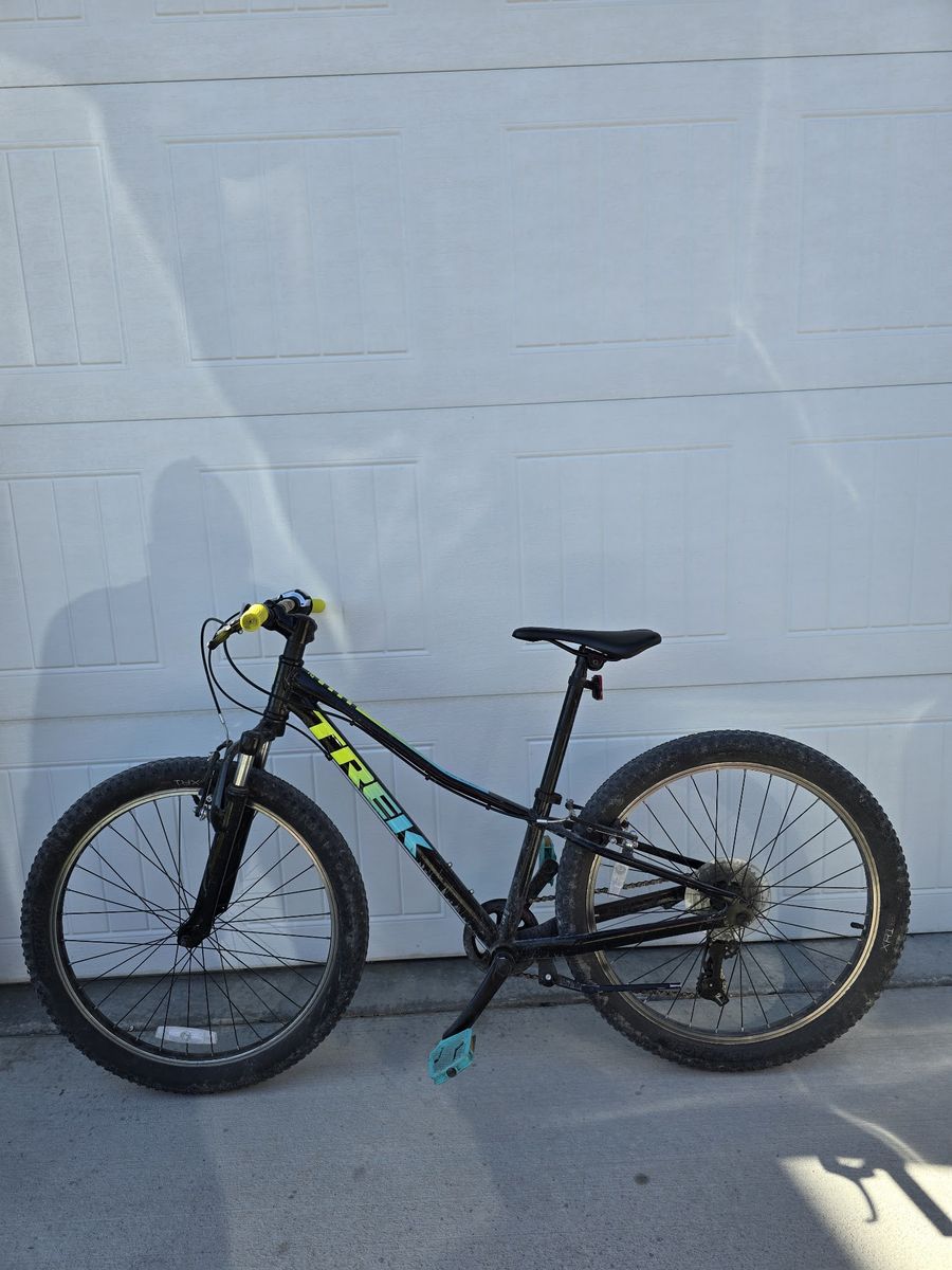 Trek Precaliber 24 Kids Mountain Bike – Great Condition
