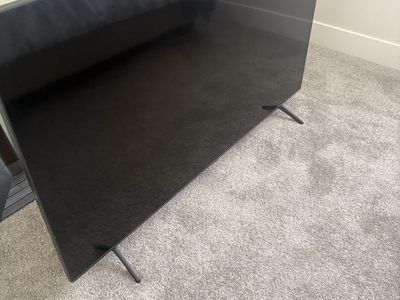 Samsung 55" Smart LED 4K UHD TV - Excellent Condition, Black