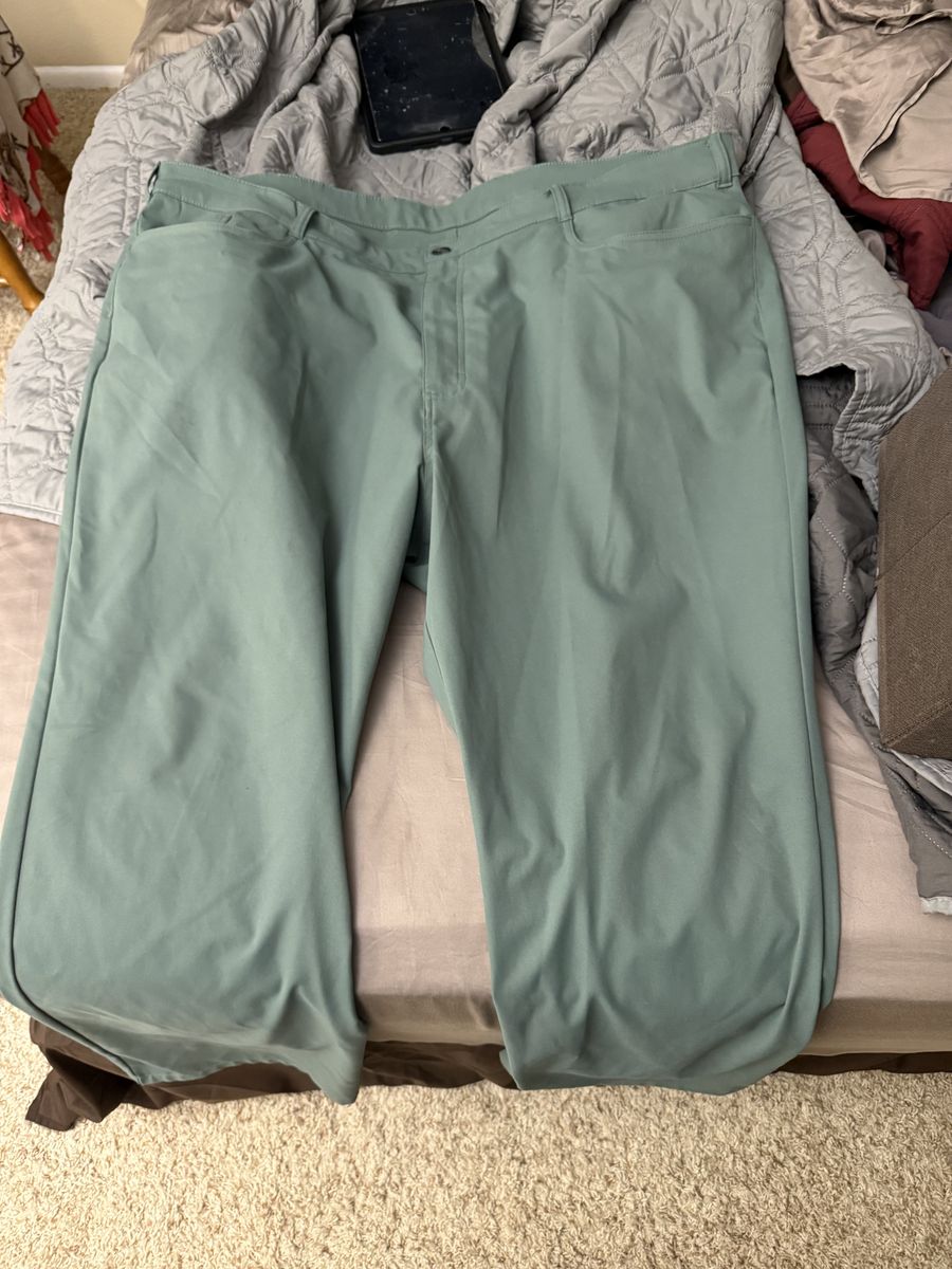 Callaway Men's Golf Pants Sage Green Size 50x30