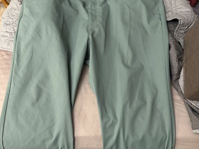 Callaway Men's Golf Pants Sage Green Size 50x30