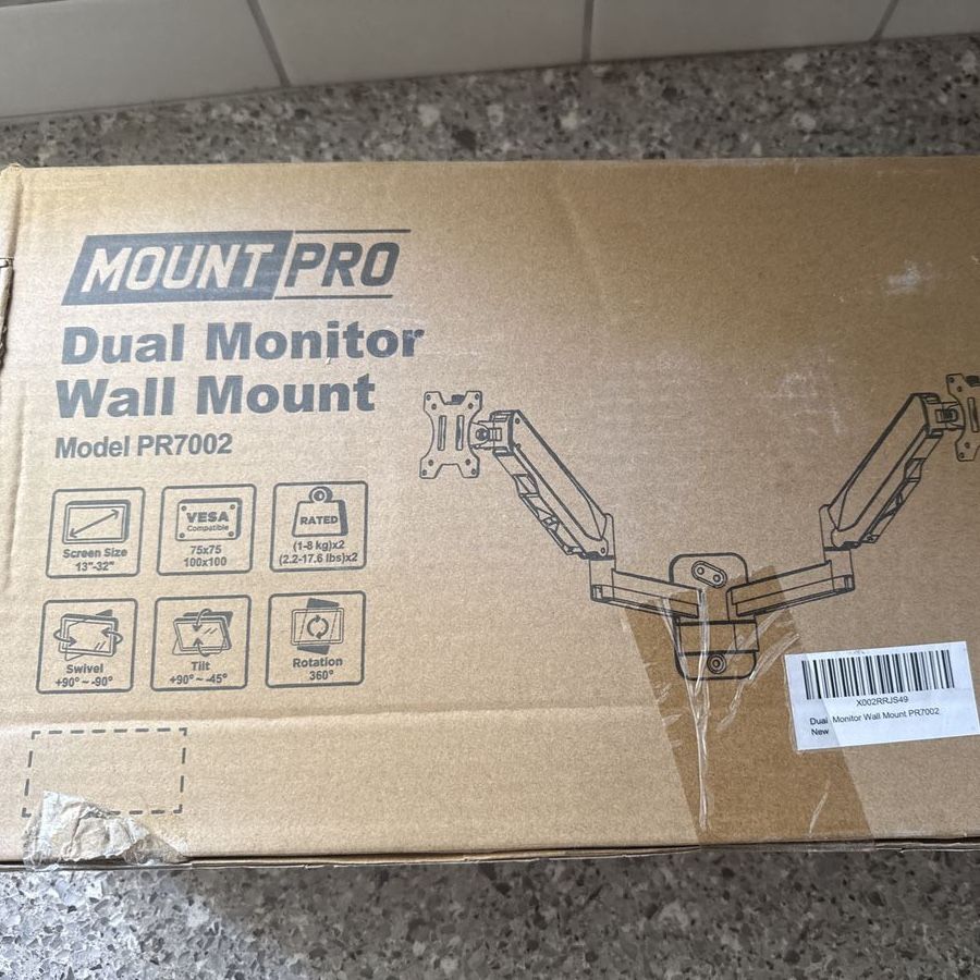 Dual monitor wall mount