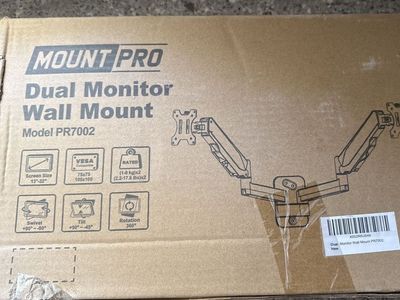 Dual monitor wall mount