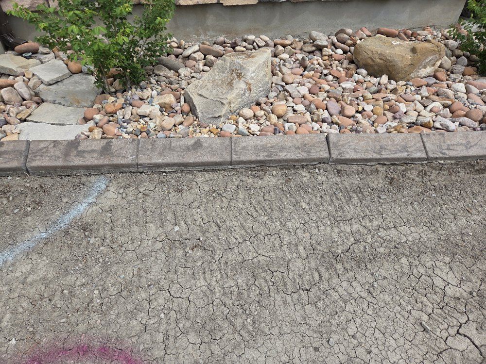 Curbing colored and stamped