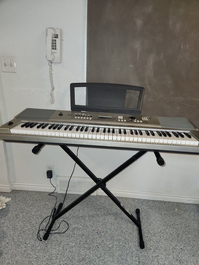 Yamaha YPG-235 Portable Grand 76-Key Digital Piano Keyboard with Stand