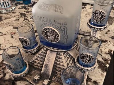 Riviera Maya Mexico Tequila Decanter and Shot Glass Set