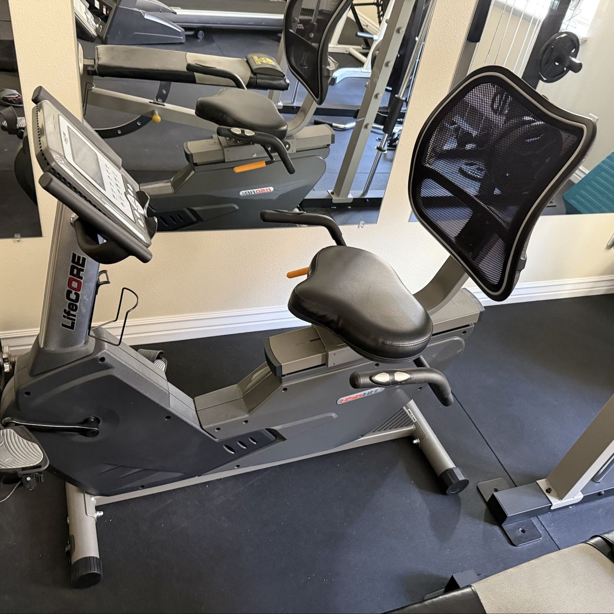 Lifecore 850rBS recumbent exercise bike