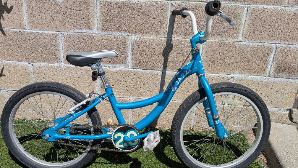 20" Girls Raleigh Jazzi BMX coaster brake and handbrake bike