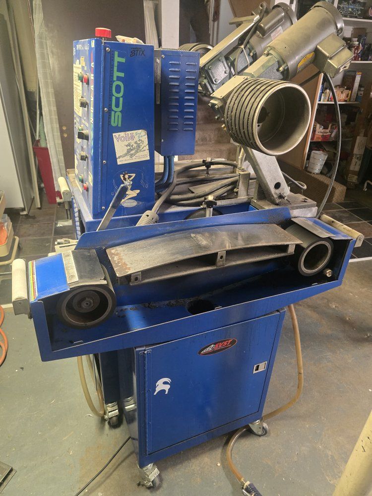 Main image 4