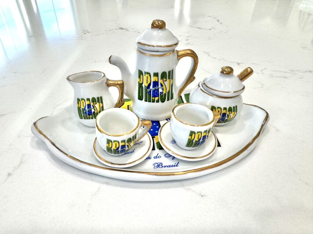 Collectible Mini Tea Set - Iguaçu Falls, Brazil