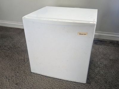 Magic Chef Compact Mini Refrigerator - White