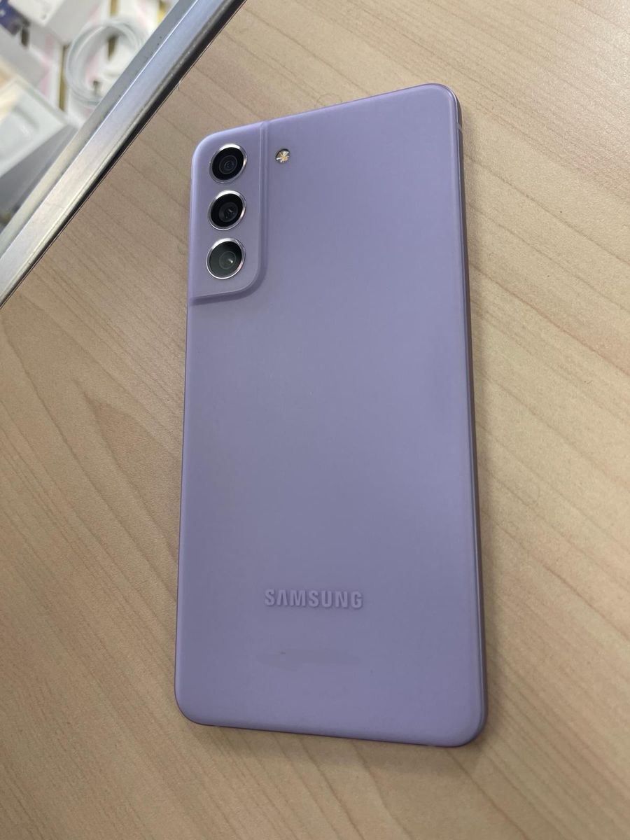 Samsung Galaxy S21FE 5G -128GB -Unlocked