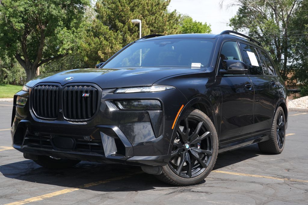 2024 BMW X7 M60i