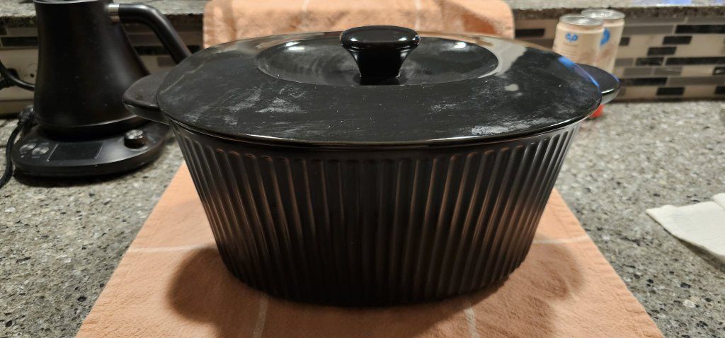 Xtrema 7.5 Qt Oval Dutch Oven