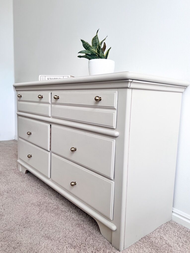 Solid Wood 6 Drawer Dresser