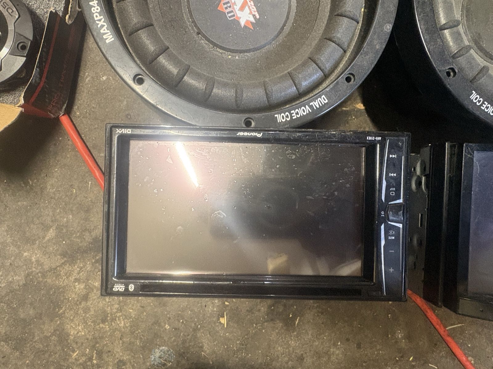 Pioneer AVH-211EX Double DIN Touchscreen Car Stereo DVD Receiver Bluetooth
