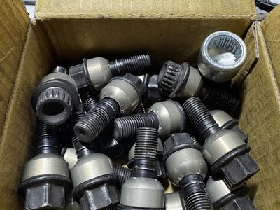 Porsche Wheel Lugs/Bolts