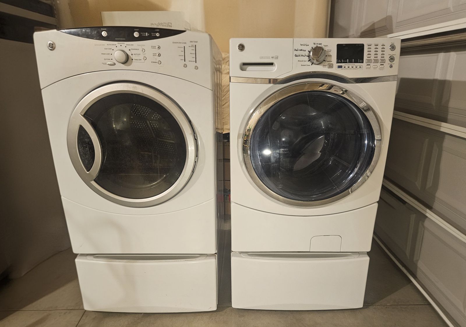 Matching GE Washer and Dryer set