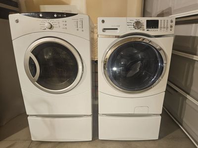 Matching GE Washer and Dryer set