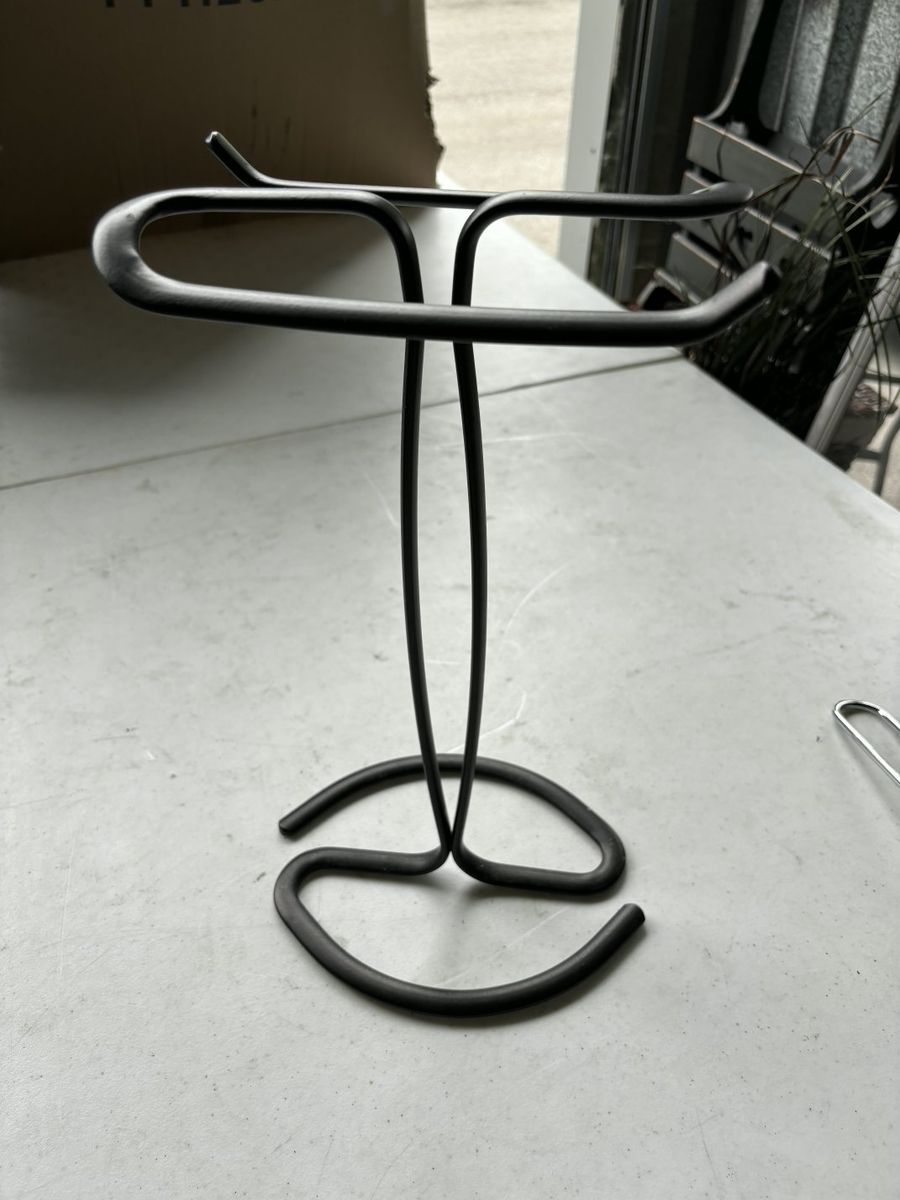 Black Wire Countertop Stand Holder