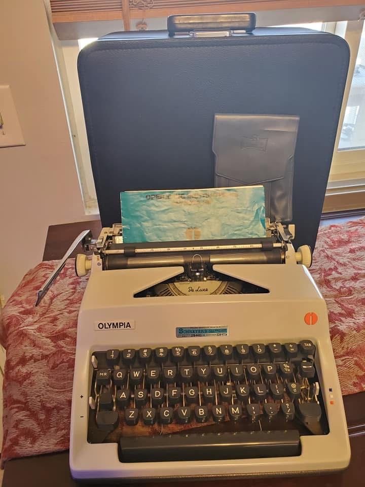 Olympia typewriters special fonts!
