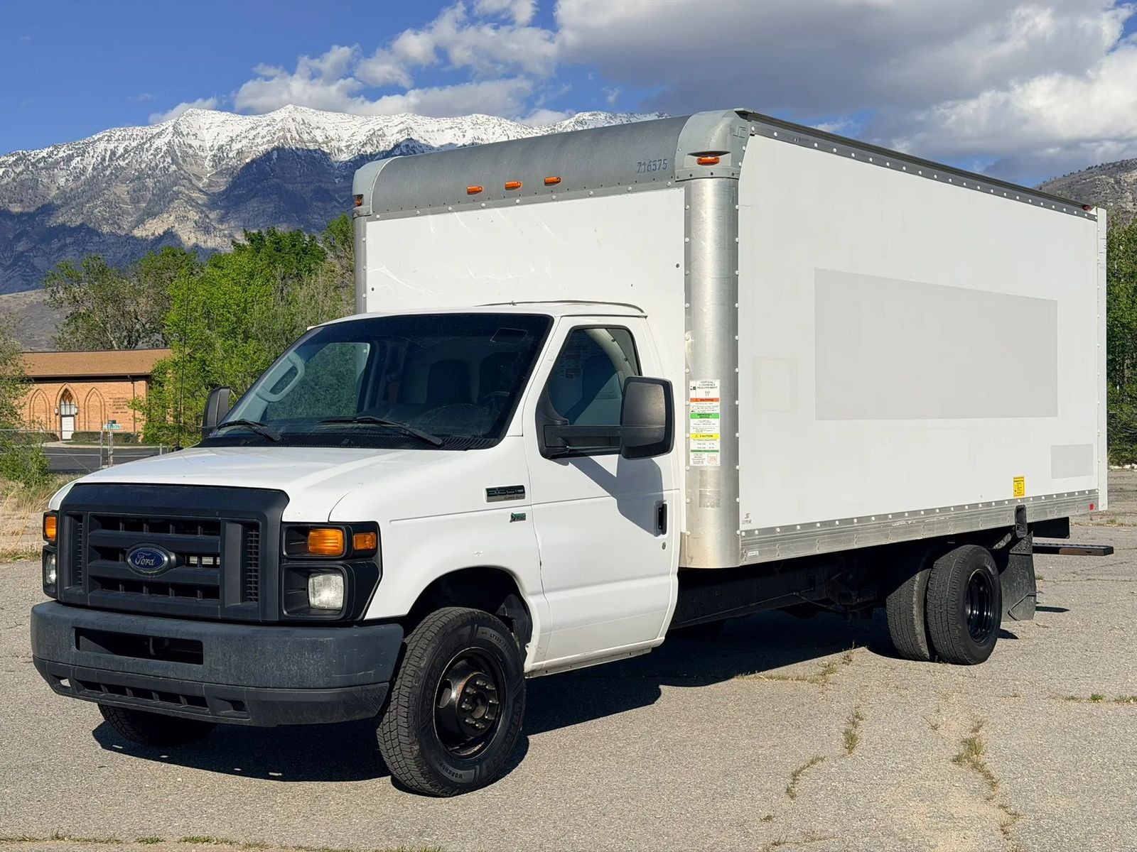 2017 Ford E-350 and Econoline 350 