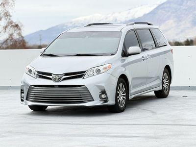 2019 TOYOTA SIENNA XLE 8-Passenger