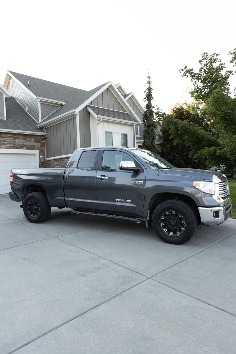 2017 Toyota Tundra Limited Double Cab 4WD 5.7L V8 - 84.6K Miles