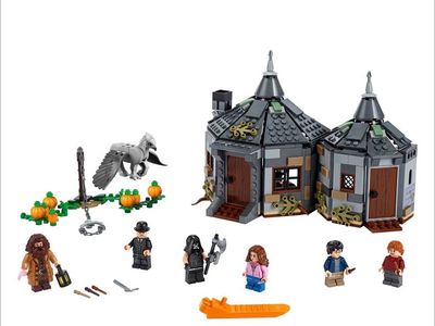 LEGO Harry Potter Hagrid's Hut: Buckbeak's Rescue (75947) Playset - Complete with Minifigures
