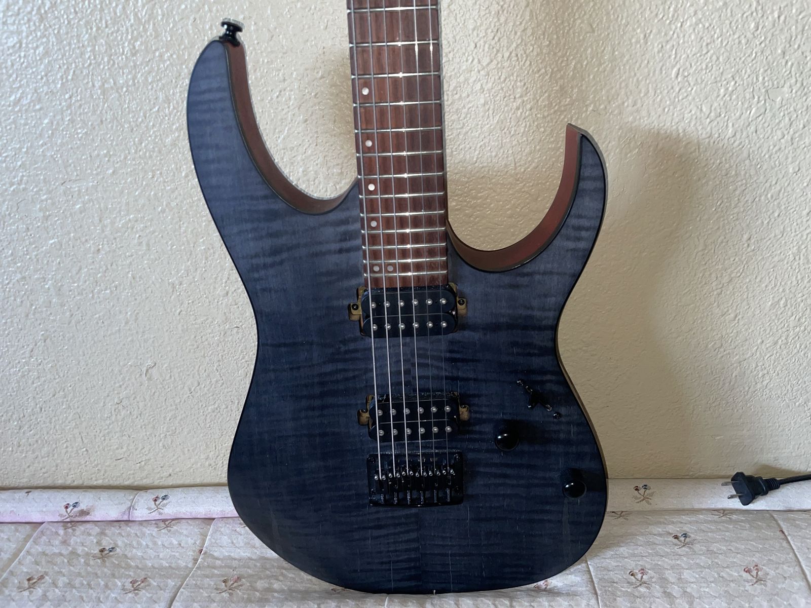 Ibanez RG6003FM/pristine Shape/175$