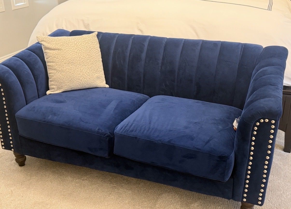 Elegant Navy Blue Velvet Loveseat with Nailhead Trim - 2 Seater Sofa