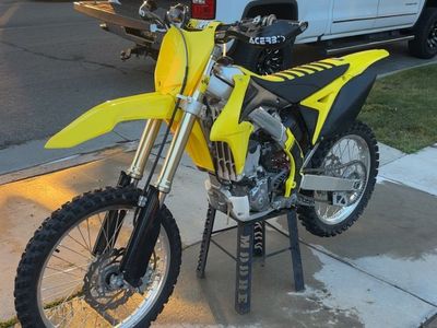 2012 Suzuki RM250Z 4-Stroke Dirt Bike - Yellow