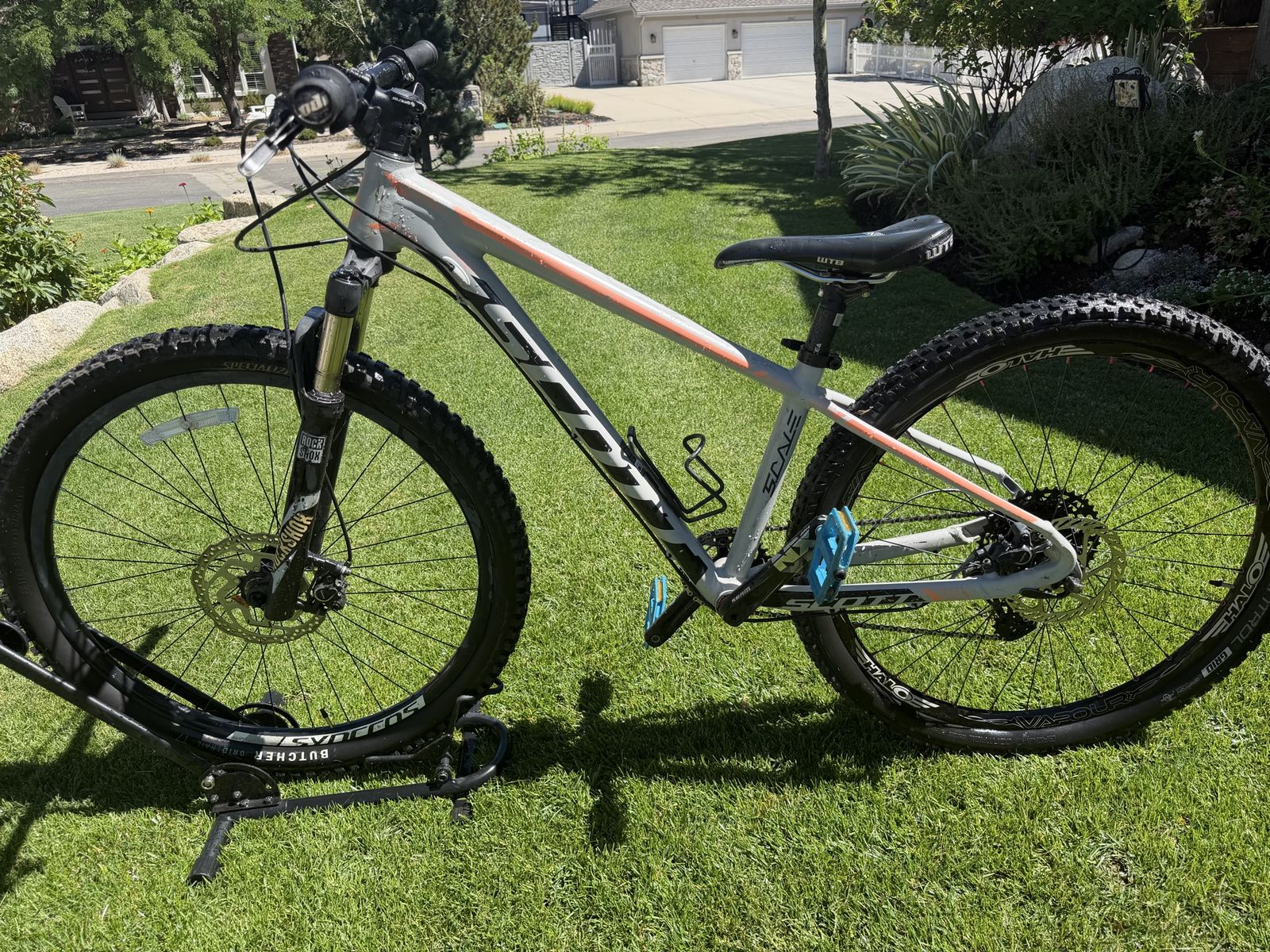 Scott Scale 900 small Mountain Bike – 29er – SRAM – RockShox