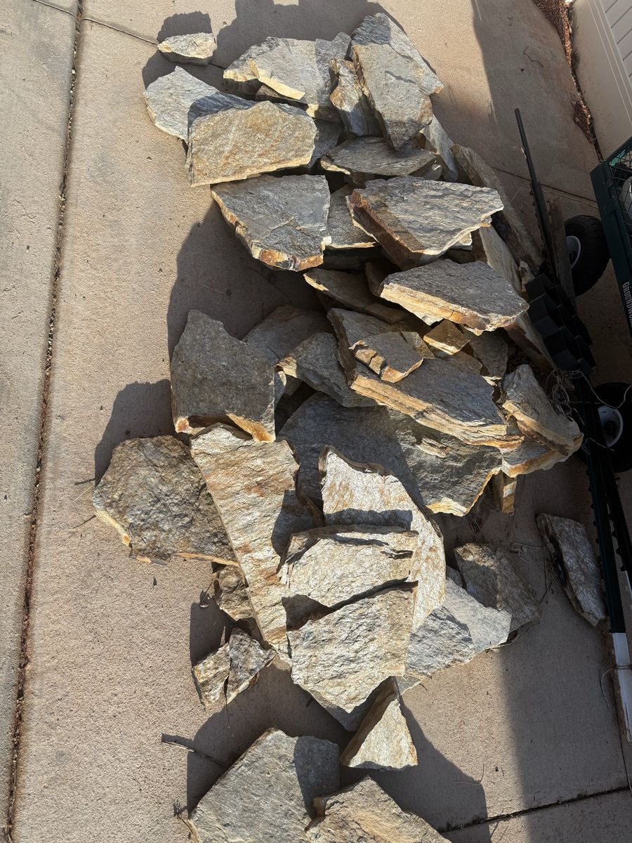 Assorted Natural Flagstone Pavers for Landscaping and Patios