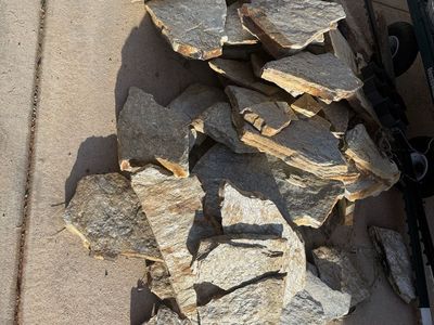 Assorted Natural Flagstone Pavers for Landscaping and Patios
