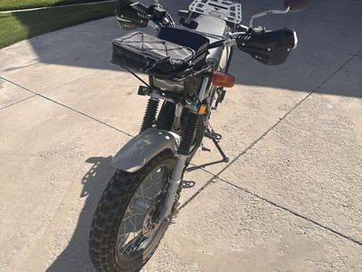 Yamaha TW200 Dual Sport Motorcycle - Excellent Condition