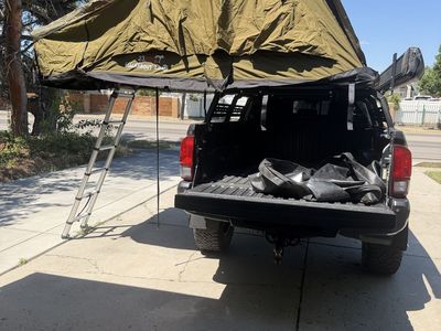 23 Zero Walkabout 67 and awning with bed rack