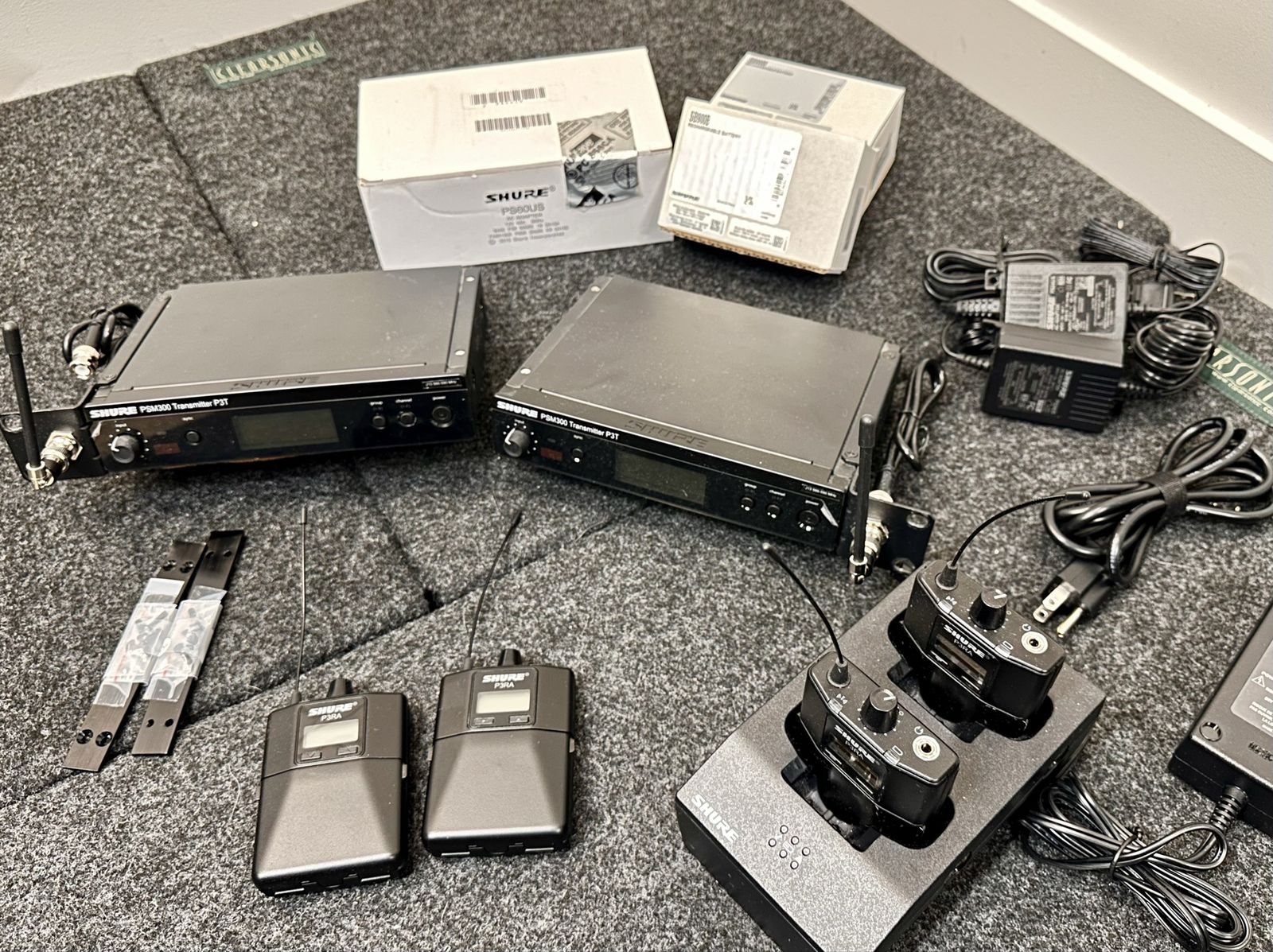 Main image 3
