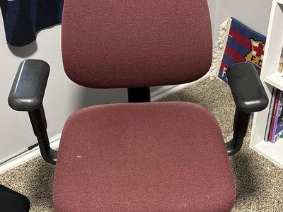 Ergonomic Office Desk Chair - Adjustable Swivel, Maroon Fabric