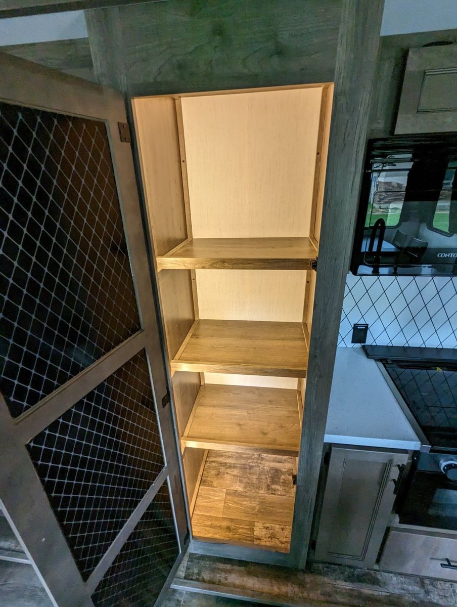 Main image 8