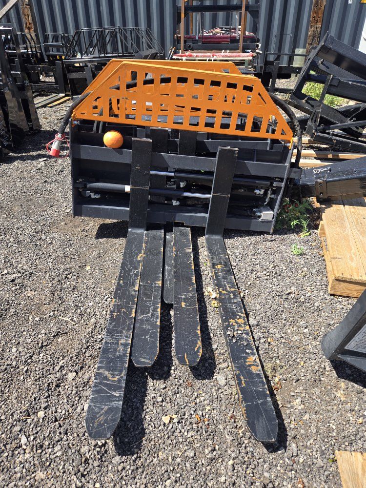 NEW LandHonor 48" Heavy Duty Hydraulic Pallet Forks, Rated to 6000 lbs (Skid Steer)
