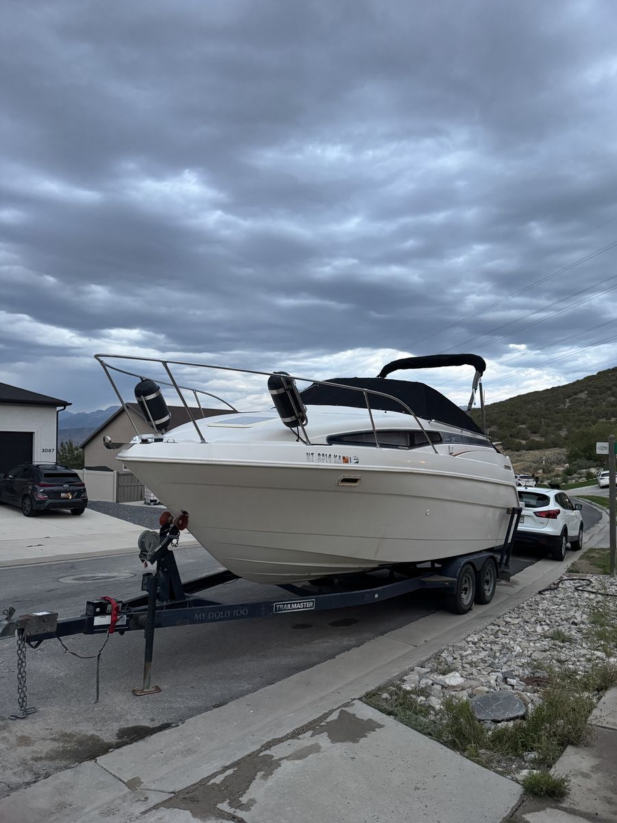 1992 Bayliner Cierra Sunbeidge cuddy cabin 