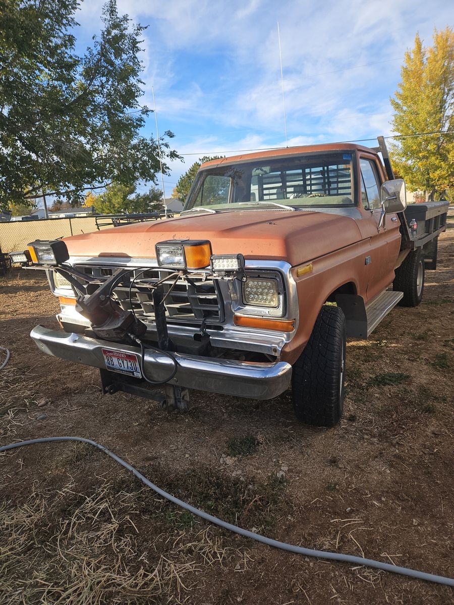 1976 Ford F-250 Base